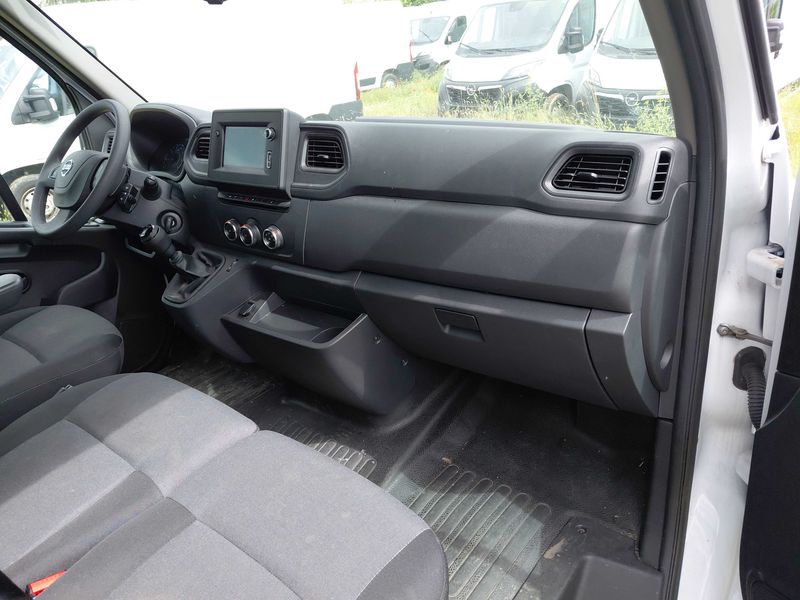 Nissan Interstar 2.3 dCi L3H1 3,5t N-Connecta FWD — zdjęcie 11