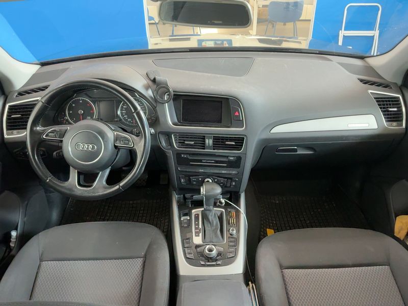 Audi Q5 2.0 TDI quattro 2012 – снимка 17