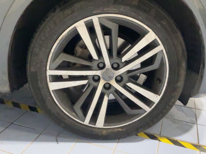 Audi Q5 40 TDI quattro S line 2019 – снимка 11