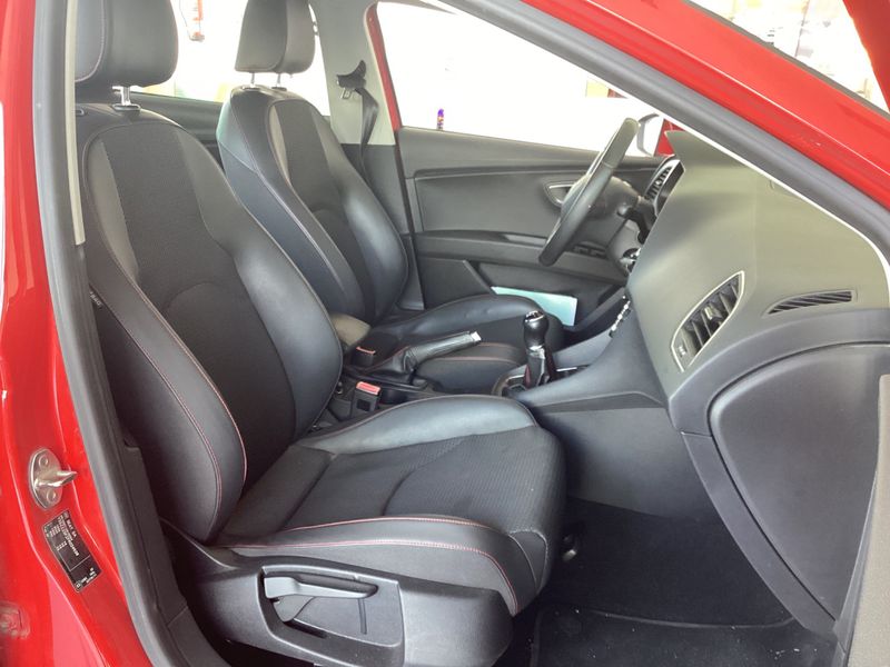 Seat Leon 2.0 TDI FR — zdjęcie 11