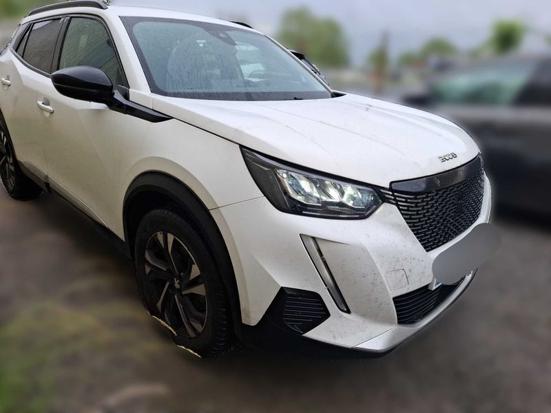Peugeot 2008 1.5 Blue-HDi Allure Pack — zdjęcie 6