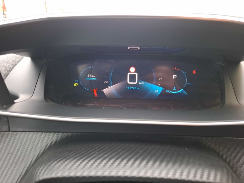 Peugeot 2008 1.5 Blue-HDi Allure Pack — zdjęcie 12