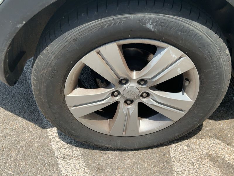 Kia Sportage 1.7 CRDi Drive 4x2 2012 – снимка 9