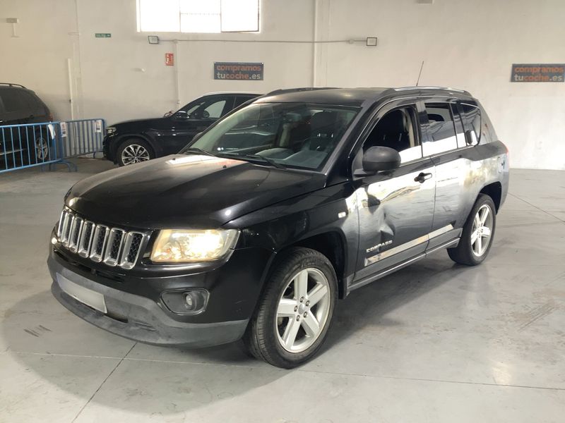 Jeep Compass 2.2 CRD Limited 4x4 2011 – снимка 2