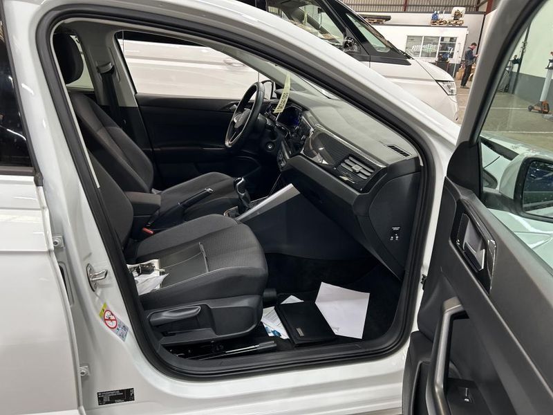 Volkswagen Polo 1.0 Life — zdjęcie 9