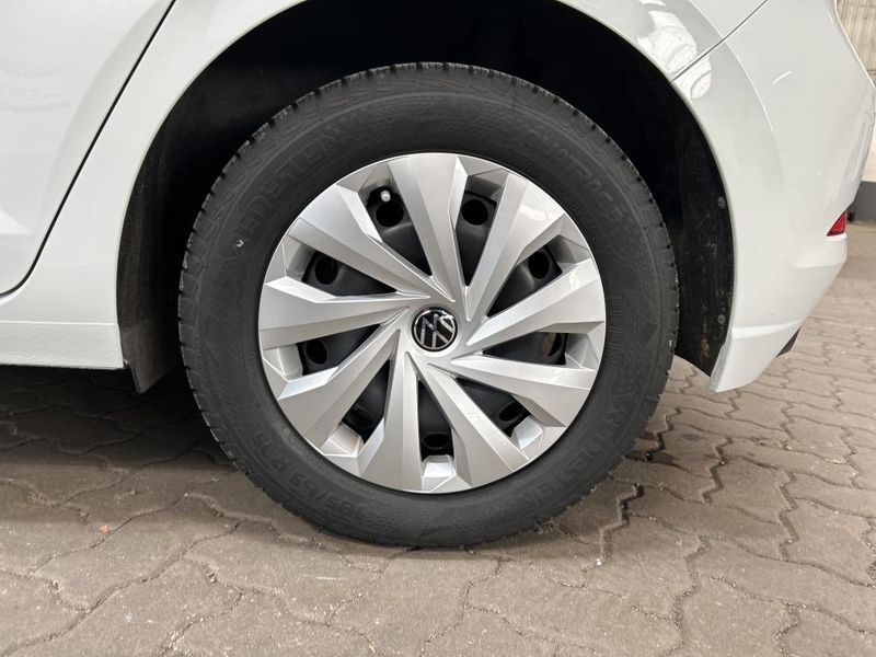 Volkswagen Polo 1.0 Life — zdjęcie 24