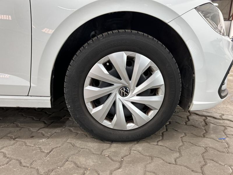Volkswagen Polo 1.0 Life — zdjęcie 23