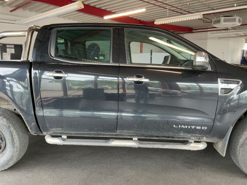 Ford Ranger 2.2 TDCi Doppelkabine Limited 4x4 — zdjęcie 7