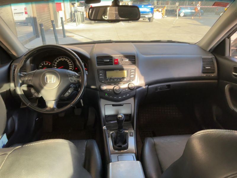 Honda Accord 2.2 CTDI I-CTDi Executive — zdjęcie 12