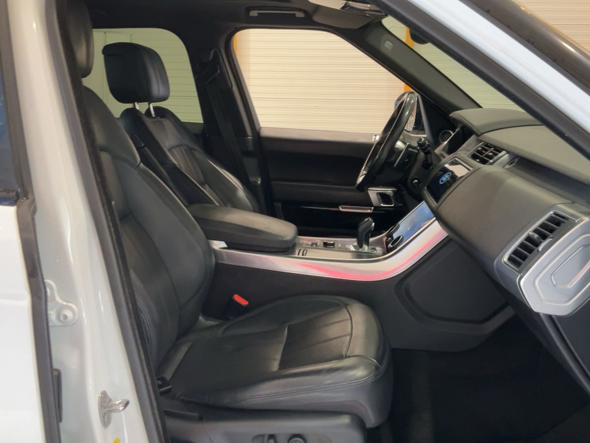 Land Rover 2018 — photo 17