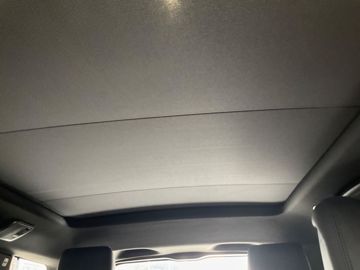 Land Rover 2018 — photo 40