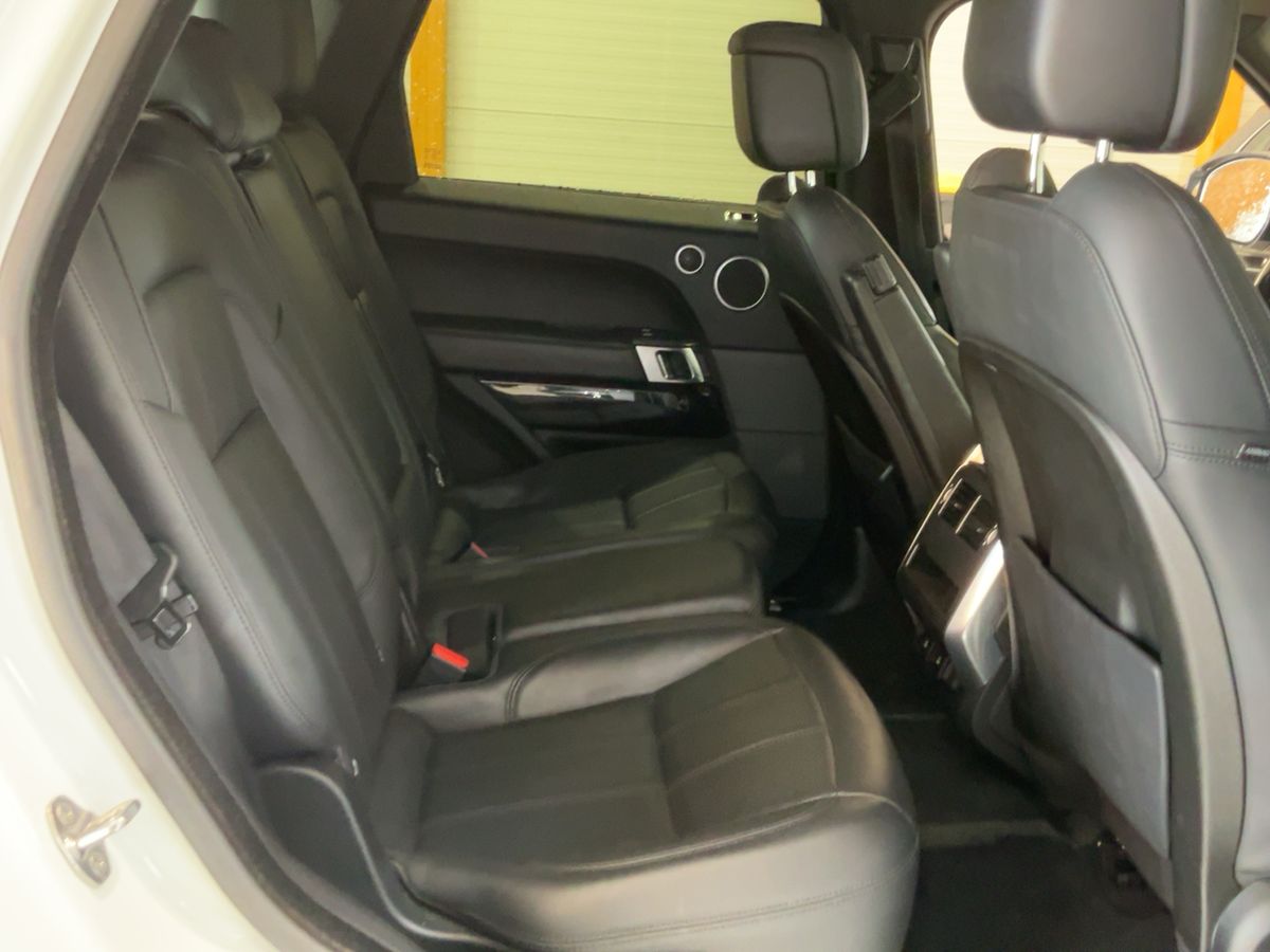 Land Rover 2018 — photo 20