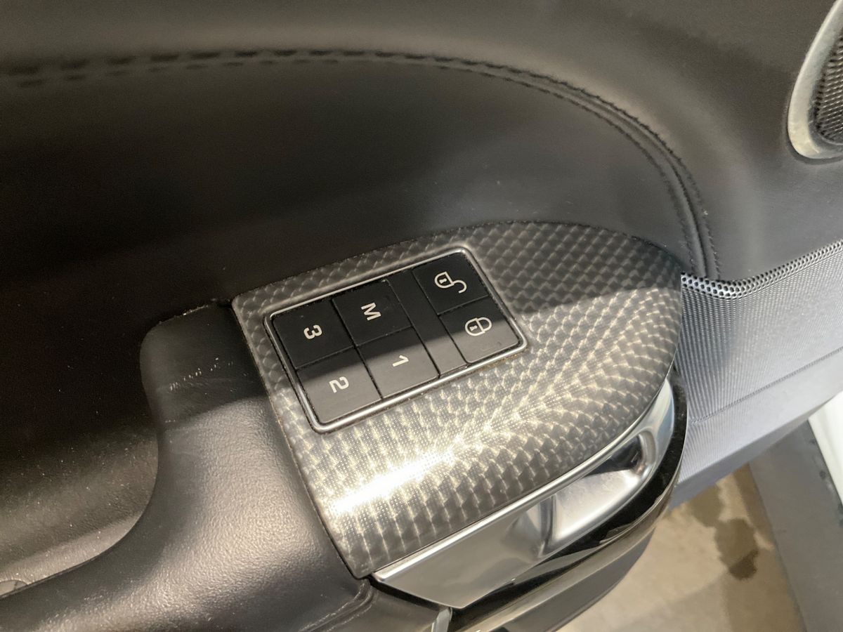 Land Rover 2018 — photo 37
