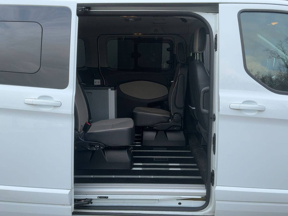 Ford Tourneo 2017 — photo 20