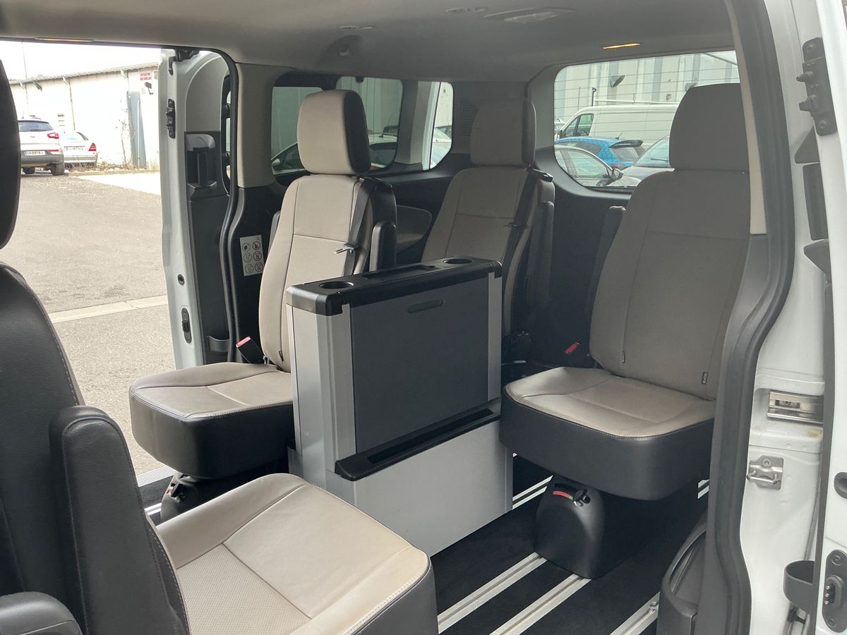 Ford Tourneo 2017 — photo 38