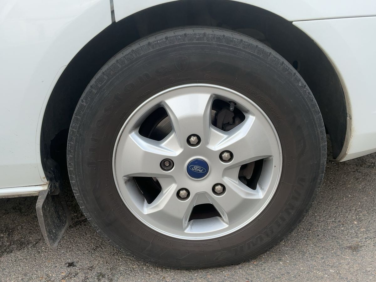 Ford Tourneo 2017 — photo 12