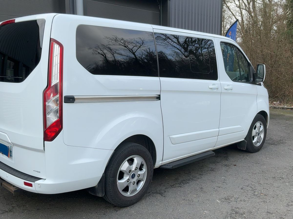 Ford Tourneo 2017 — photo 9