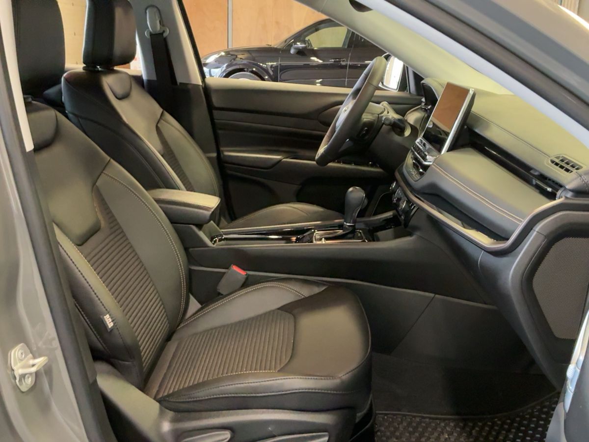 Jeep Compass 2024 — photo 17