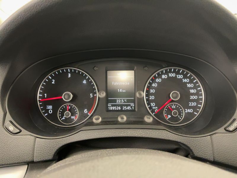 Volkswagen Sharan 2.0 TDI Style BlueMotion Tech — zdjęcie 13