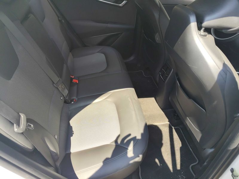 Kia Niro 1.6 Hybrid Drive — zdjęcie 14