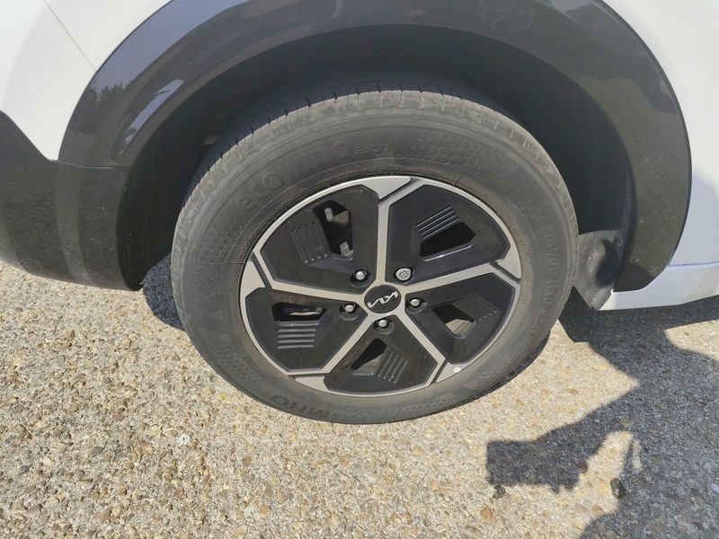 Kia Niro 1.6 Hybrid Drive — zdjęcie 18