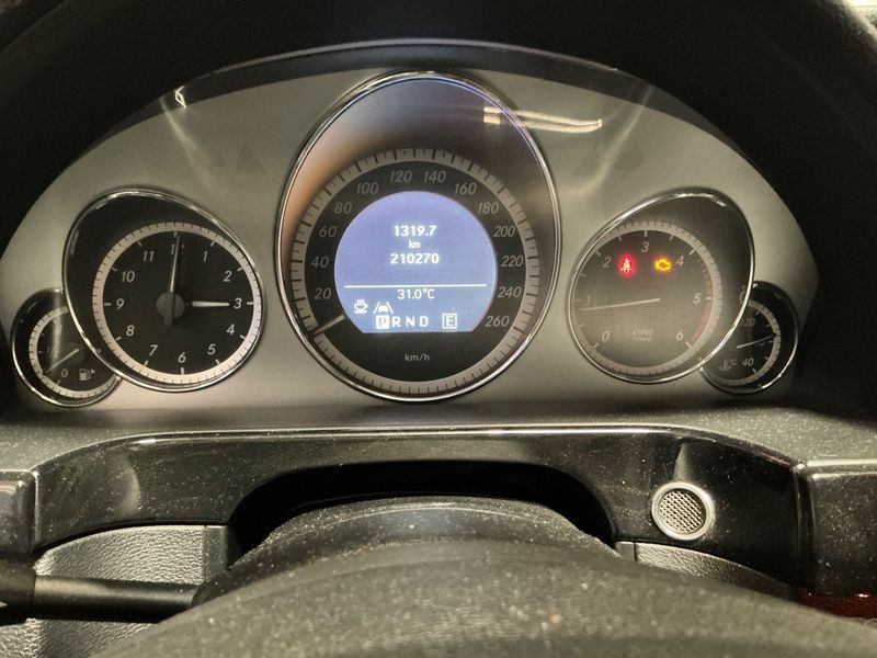 Mercedes-Benz E-Klasse E 220 CDI BlueEfficiency Avantgarde 2012 – снимка 18