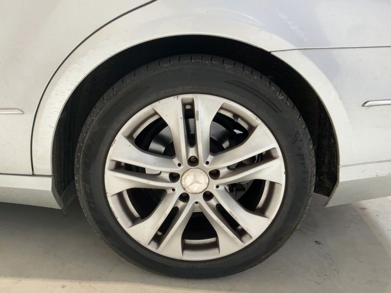 Mercedes-Benz E-Klasse E 220 CDI BlueEfficiency Avantgarde 2012 – снимка 5