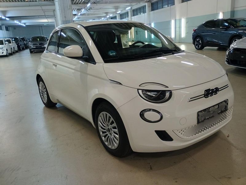 Fiat 500e electric drive 70 kW — zdjęcie 4