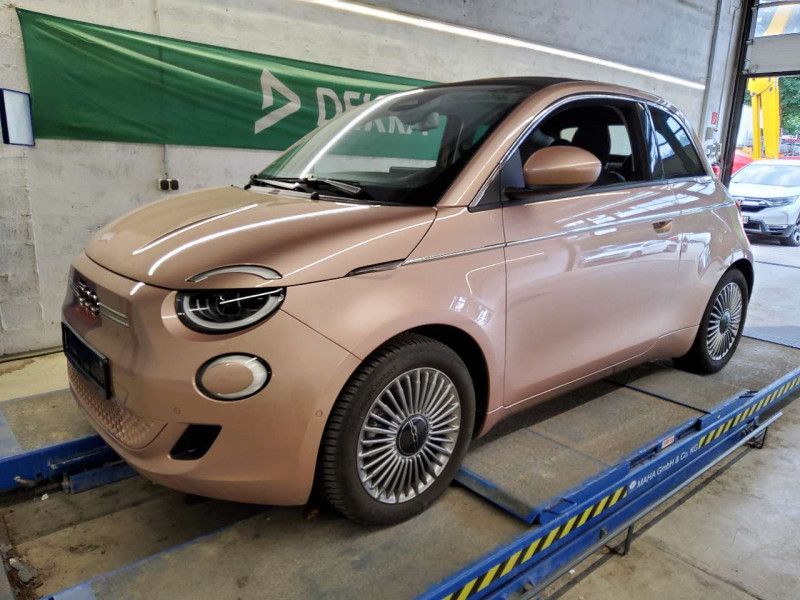 Fiat 500e Cabrio electric drive 87 kW