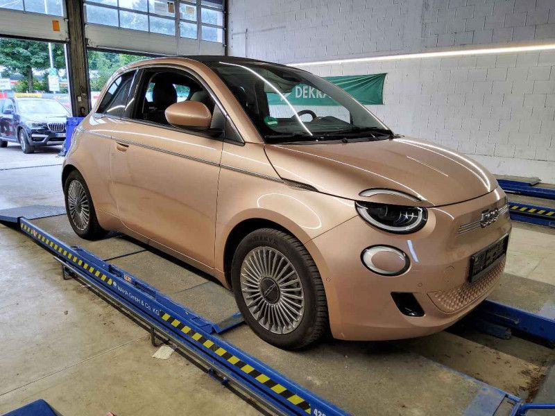Fiat 500e Cabrio electric drive 87 kW