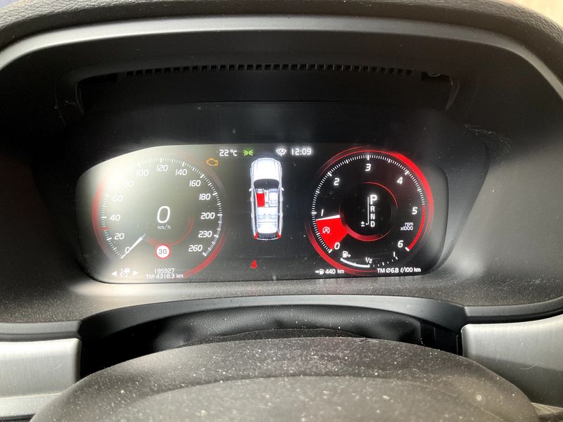 Volvo V90 2.0 D4 Momentum AWD 2018 – снимка 32