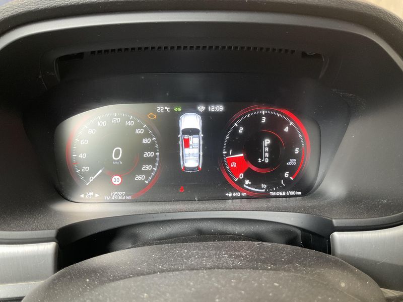 Volvo V90 2.0 D4 Momentum AWD 2018 – снимка 19