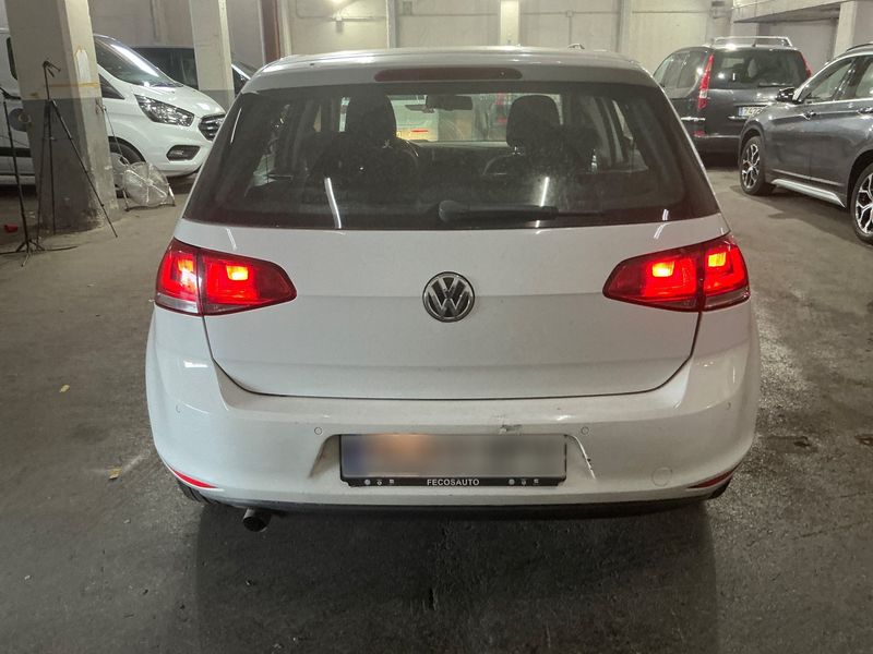 Volkswagen Golf VII 1.6 TDI Advance BlueMotion Tech 2013 – снимка 34