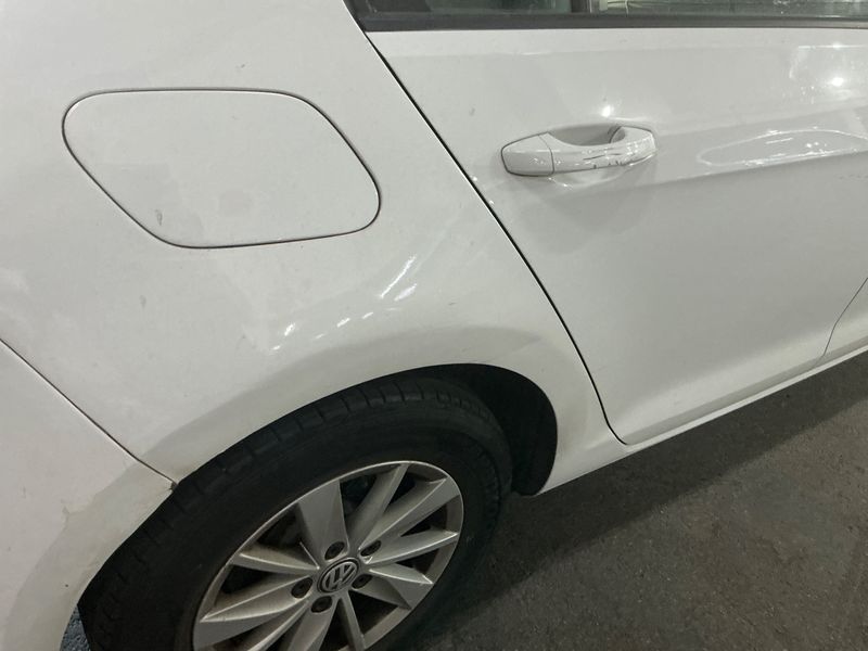 Volkswagen Golf VII 1.6 TDI Advance BlueMotion Tech 2013 – снимка 23