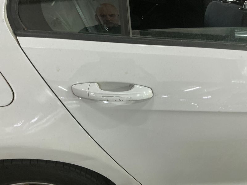 Volkswagen Golf VII 1.6 TDI Advance BlueMotion Tech 2013 – снимка 25