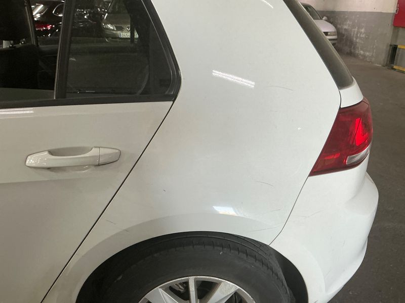 Volkswagen Golf VII 1.6 TDI Advance BlueMotion Tech 2013 – снимка 33