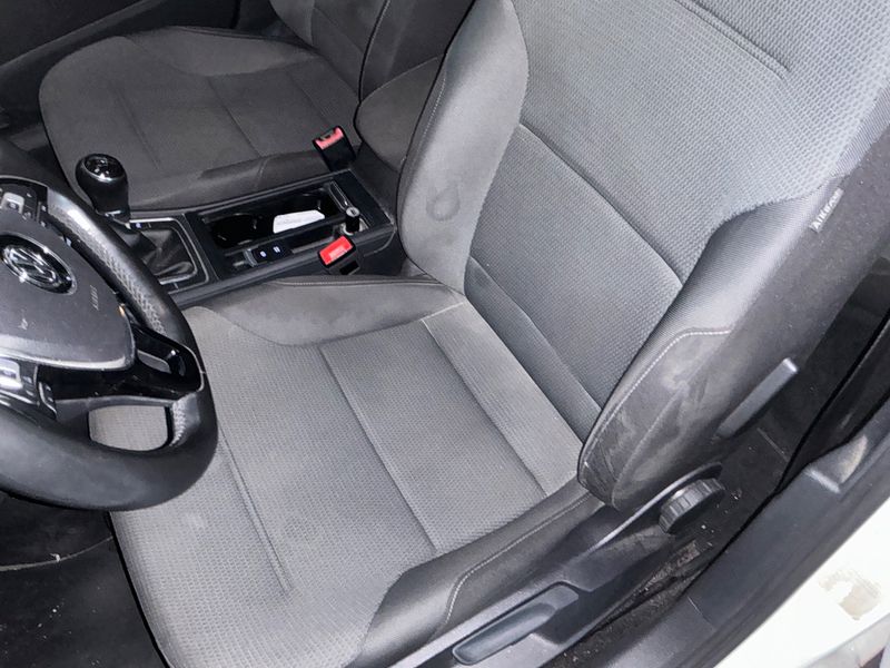 Volkswagen Golf VII 1.6 TDI Advance BlueMotion Tech 2013 – снимка 28