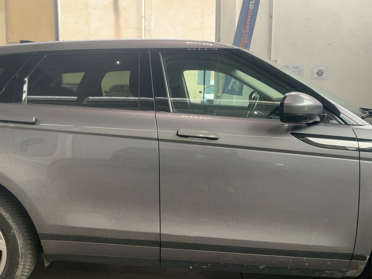 Land Rover 2021 — photo 11