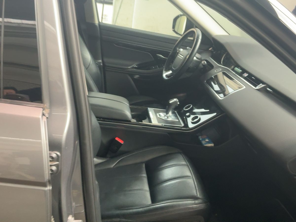 Land Rover 2021 — photo 17