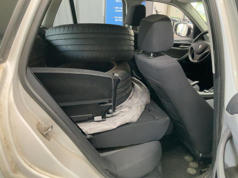 BMW X1 xDrive 20d 2010 – снимка 20