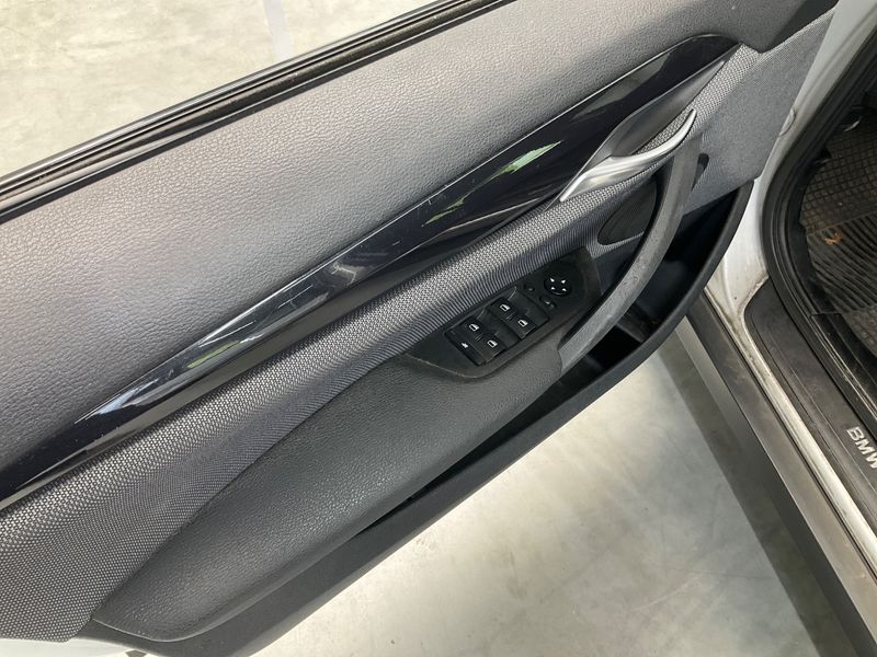BMW X1 xDrive 20d 2010 – снимка 29
