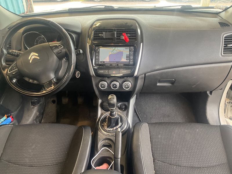 Citroen C4 Aircross 1.6 HDi Feel Edition 4x2 — zdjęcie 12