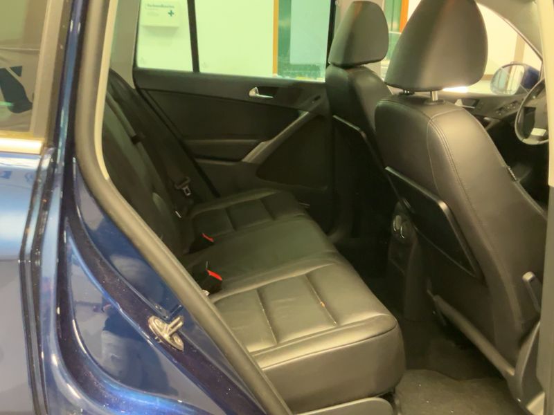 Volkswagen Tiguan 2.0 TSI Track & Field 4Motion 2009 – снимка 19