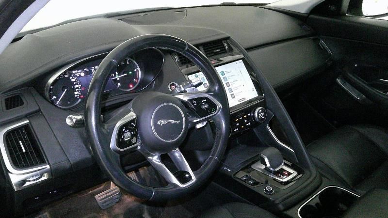 Jaguar E-Pace D165 Mild-Hybrid S AWD — zdjęcie 10