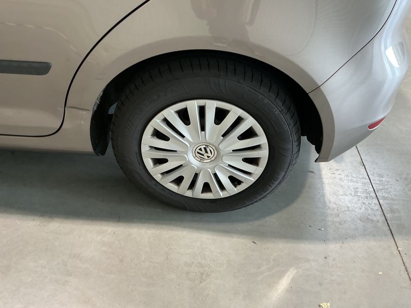 Volkswagen Golf VI Plus 1.6 TDI Trendline BlueMotion Tech 2011 – снимка 5