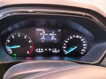 Ford Focus 1.5 EcoBoost ST-Line — zdjęcie 13