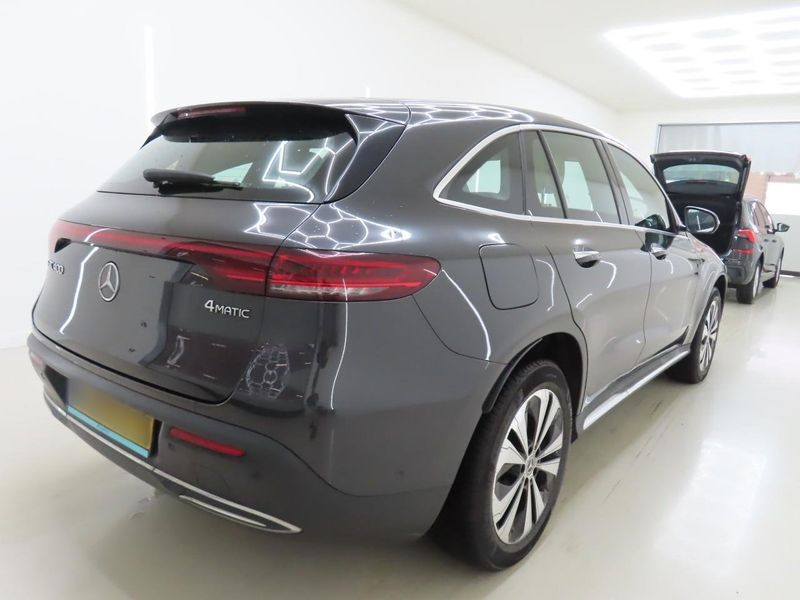 Mercedes-Benz EQC electric drive 300 kW 4Matic — zdjęcie 3