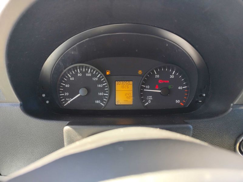 Mercedes-Benz Sprinter 213 CDI — zdjęcie 12