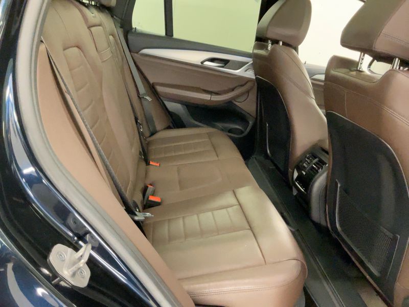 BMW iX3 electric drive 210 kW Impressive — zdjęcie 14
