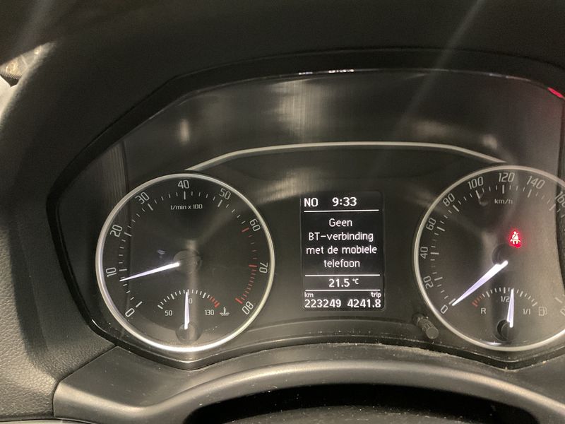 Skoda Octavia 1.2 TSI Ambition — zdjęcie 4